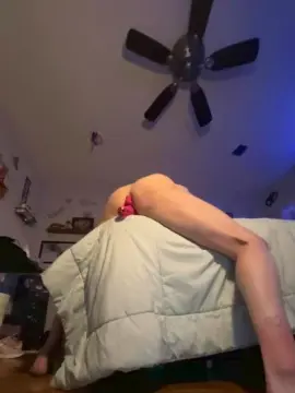 Ittybitty_sexy  live sex cam