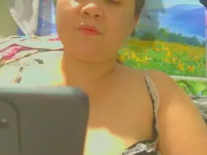 Lovelynhing88  live sex cam