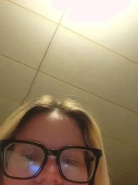 BBTiffie  live sex cam