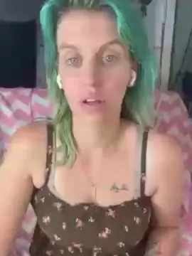 Baddieklove1  live sex cam
