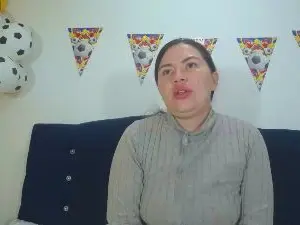 Melanieparker20  live sex cam