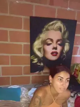 Sammy2_5  live sex cam