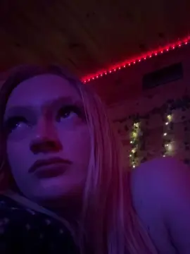 Valiptuous  live sex cam