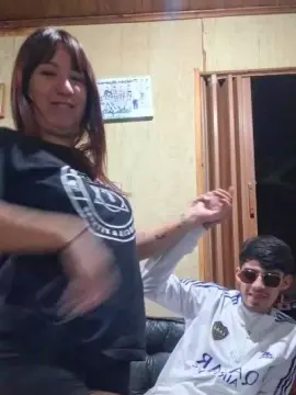 Aye2208  live sex cam