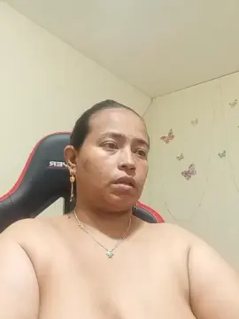 Gatubelasex69  live sex cam