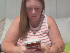 Sexynessi21  live sex cam