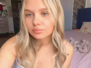 LouLindy  live sex cam