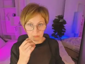 ParisCherry  live sex cam