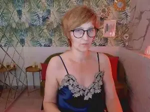 ParisCherry  live sex cam