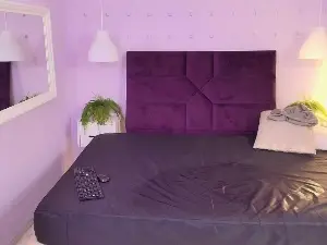 Yasminbrattz  live sex cam