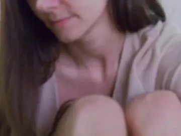 Lilyroselynn  live sex cam