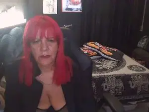 LADYDIANA72  live sex cam
