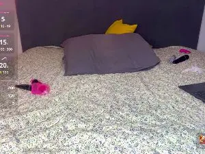 LucyWillow  live sex cam