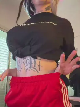 Caroxliv  live sex cam