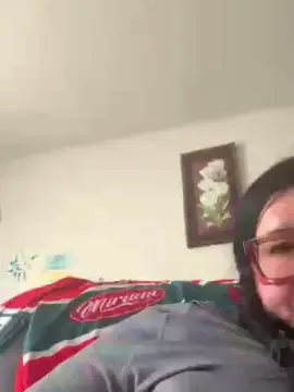 PrettyRickyann  live sex cam