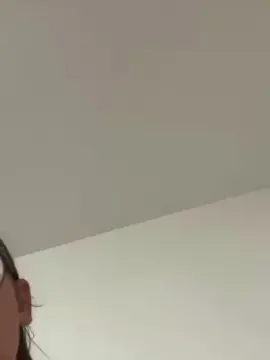 Lary523  live sex cam