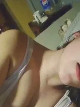 Gata_moro  live sex cam