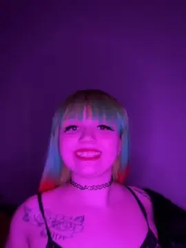 Ravensubmissive  live sex cam