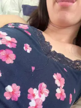 Sarahbabes  live sex cam