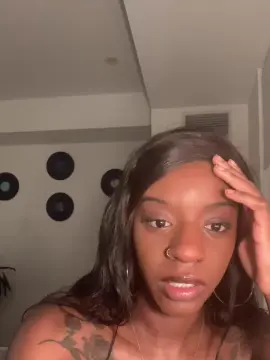 Sexienessie  live sex cam