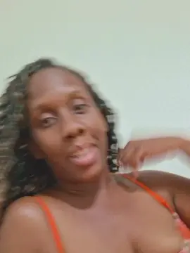 Sexiladylala  live sex cam