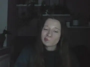LindaLips  live sex cam