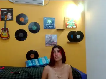 Skinnyverus18  live sex cam