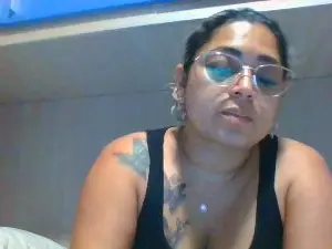 Thalia1979  live sex cam