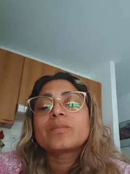 Thalia1979  live sex cam