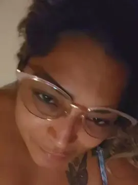 Thalia1979  live sex cam