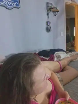 AlexMarie22  live sex cam