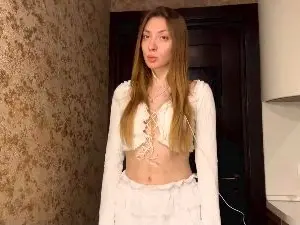 IvanaDipiero  live sex cam