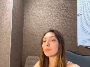 IvanaDipiero  live sex cam
