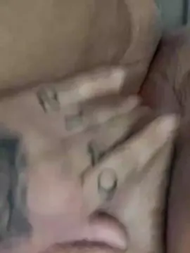KinkyDevlynn69  live sex cam