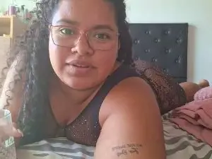 Curlysexy22  live sex cam