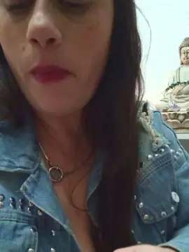 Hotcurvi1  live sex cam