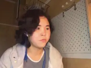 KyongOubre  live sex cam