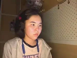 KyongOubre  live sex cam