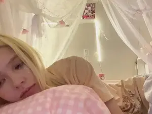SybleFazekas  live sex cam