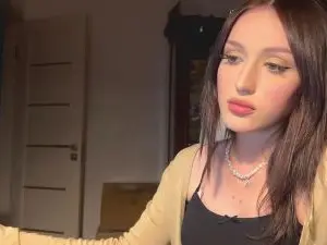 AdeliaDerousse  live sex cam