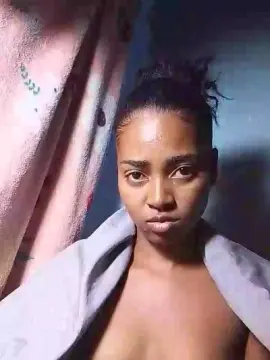 Sayrah2  live sex cam