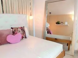 Sophi_Lee__  live sex cam