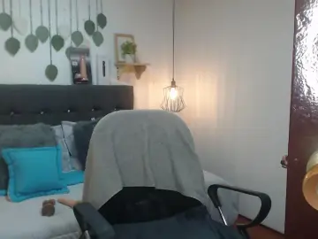 Zohet_kriss  live sex cam