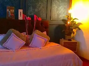 Zohet_kriss  live sex cam
