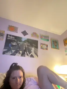 Freespiritchic  live sex cam