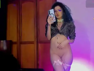 Bluedarkelf888  live sex cam