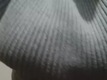 Freya73  live sex cam