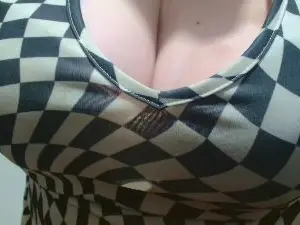 Freya73  live sex cam