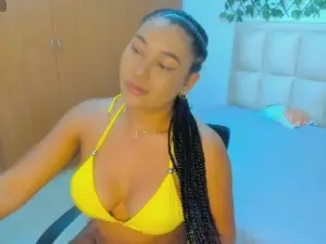 Joness_paula  live sex cam