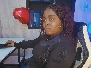 Chloee_Ebonyy  live sex cam